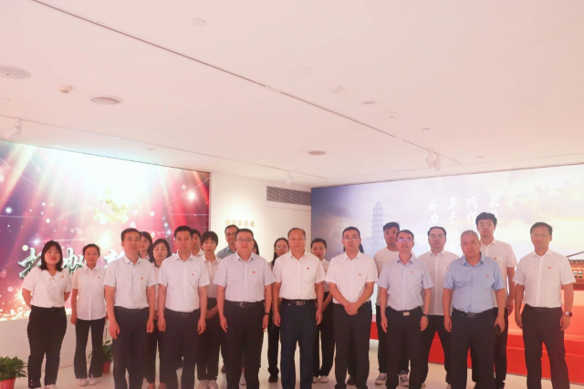 yl23455永利官网组织党员干部参观延长石油反腐倡廉教育基地